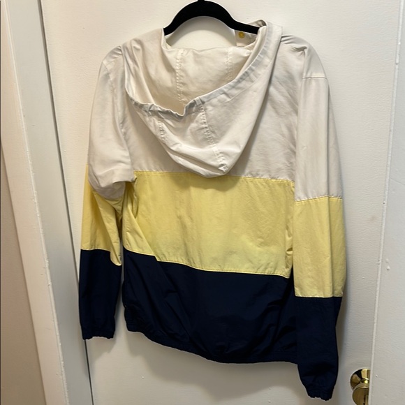 Columbia Lightweight Windbreaker - Picture 3 of 3